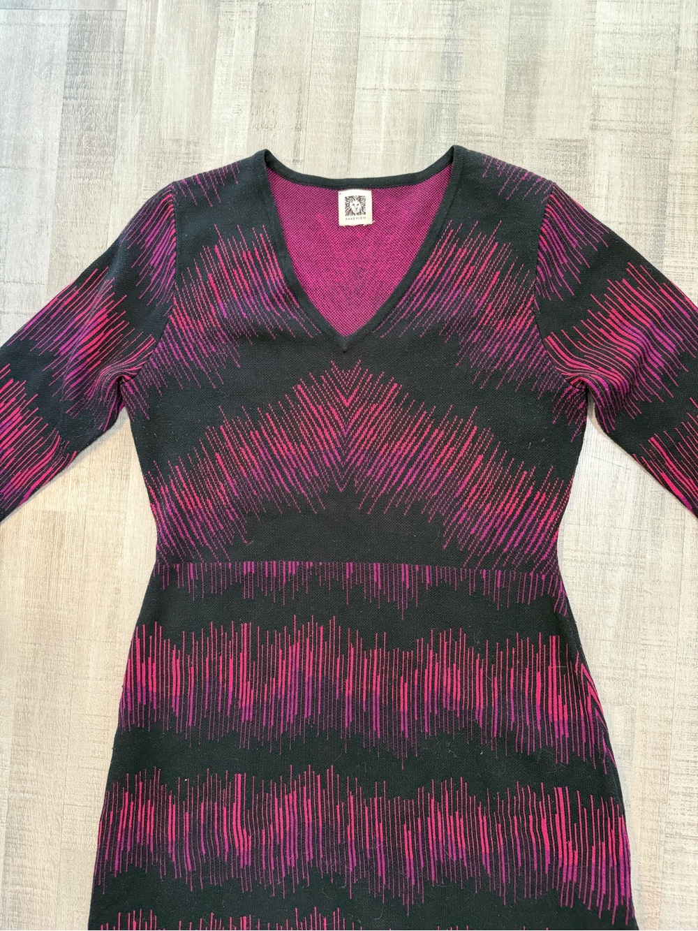 Anne Klein Dress Womens Size 8 Black Pink Purple Geometric V Neck Knit Sweater